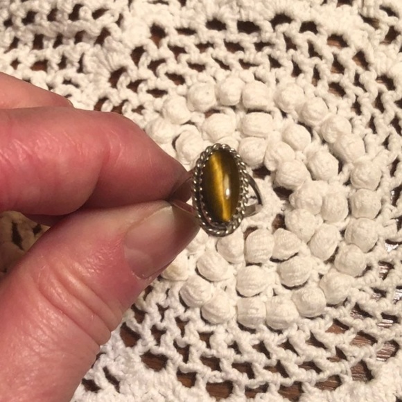 Jewelry - Vintage Sterling Silver Tiger Eye Ring Size